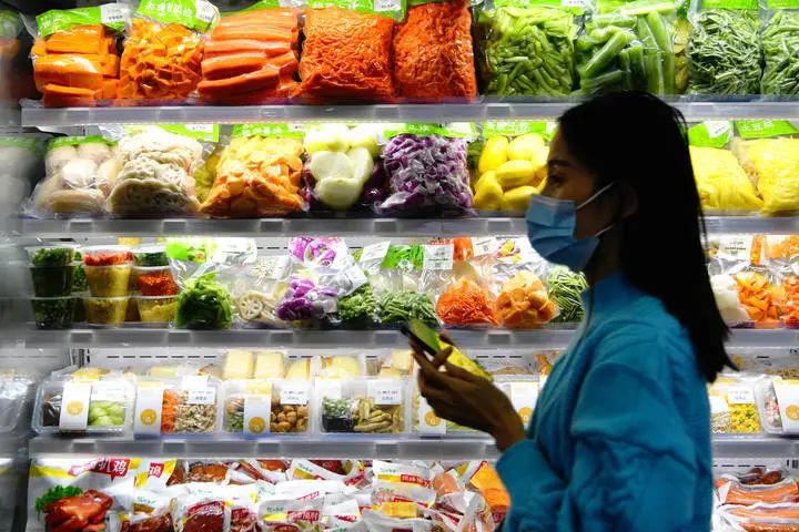 餐饮行业迎难而上！这位老板有话说……