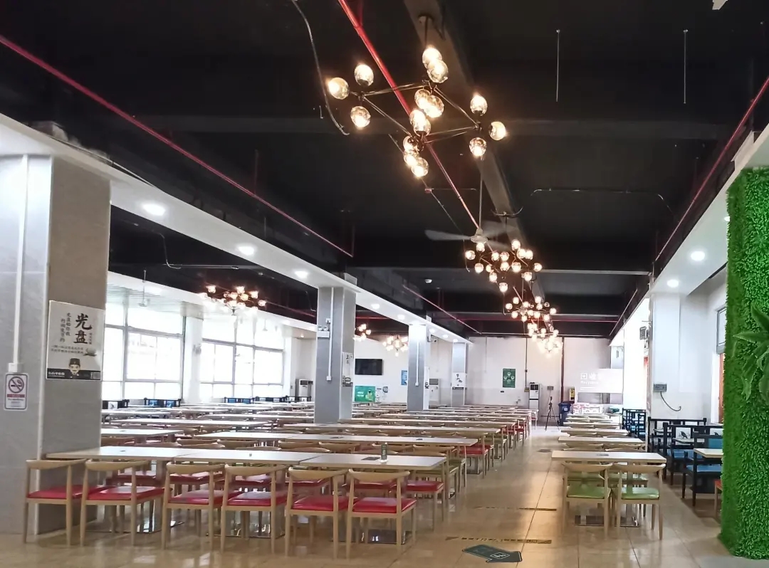 广州工程技术职业学院从化校区食堂